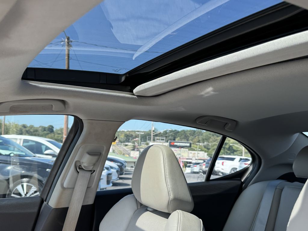 2015 Acura TL Image 15