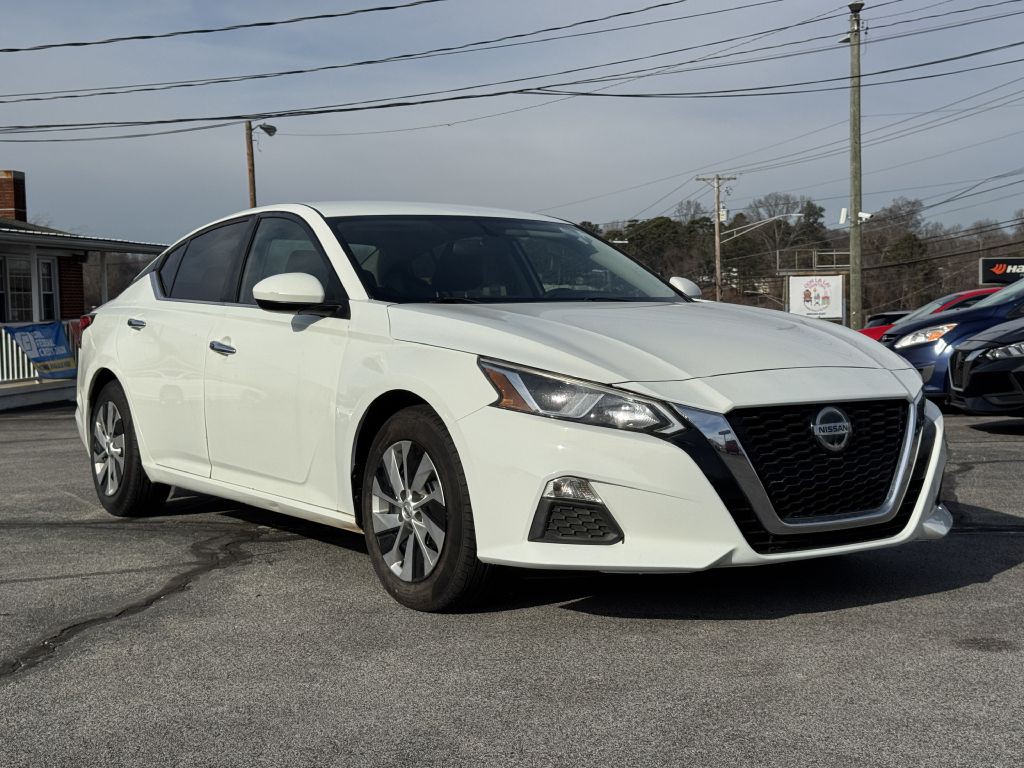 2020 Nissan Altima Image 1