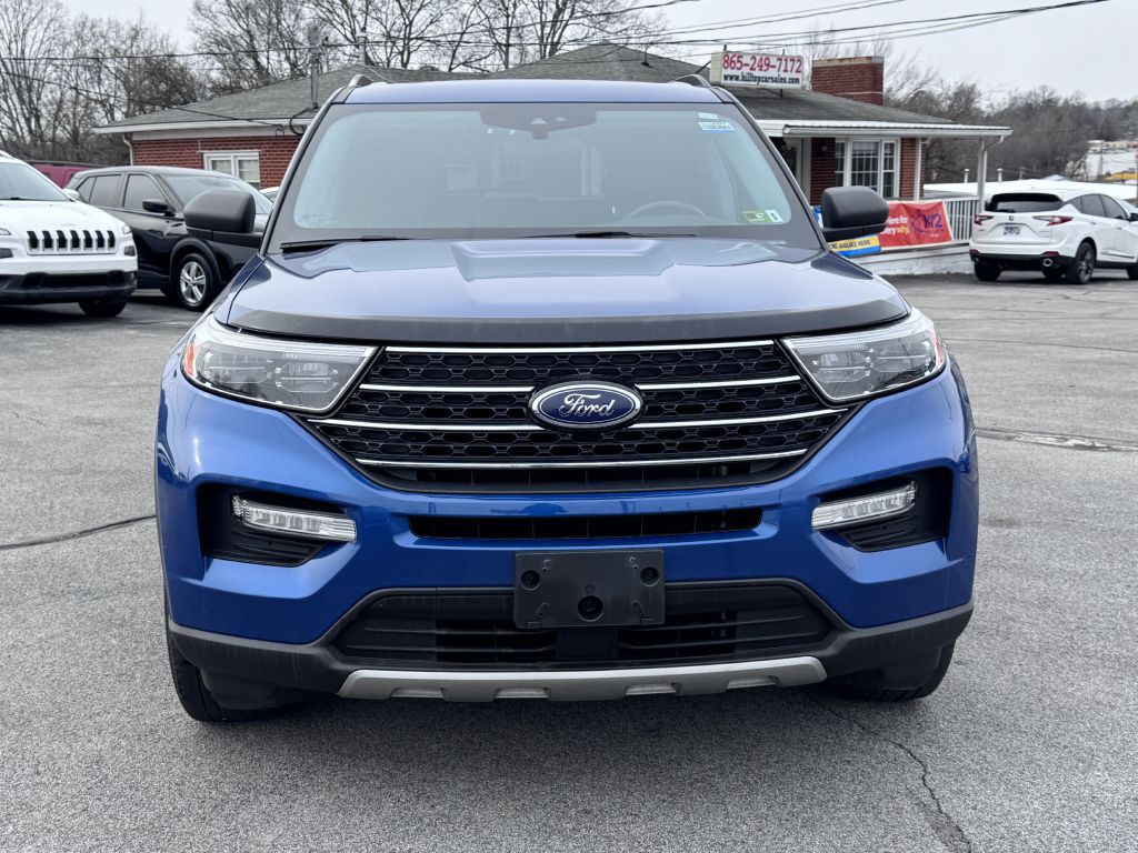 2021 Ford Explorer Image 2