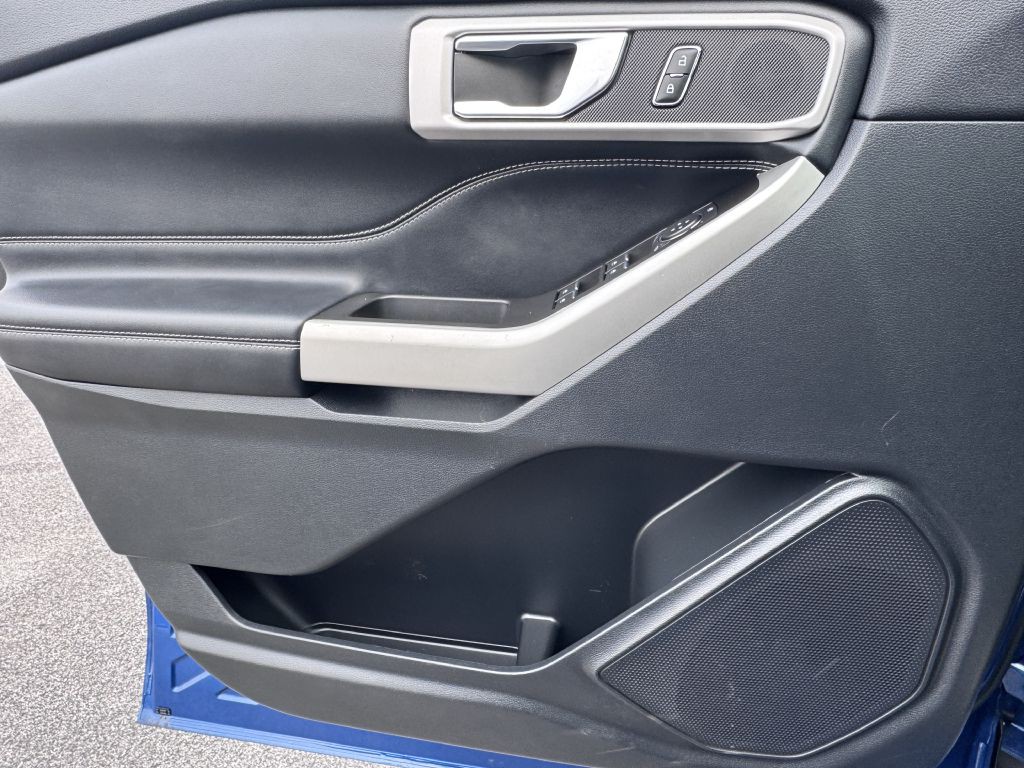 2021 Ford Explorer Image 16