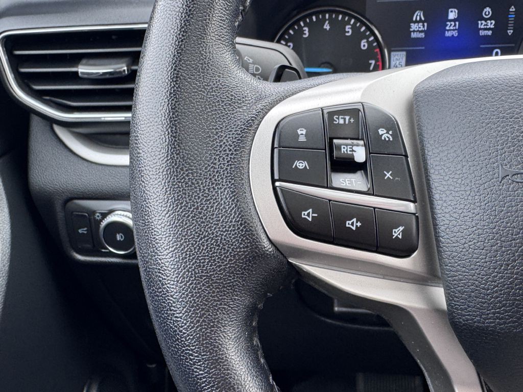 2021 Ford Explorer Image 21