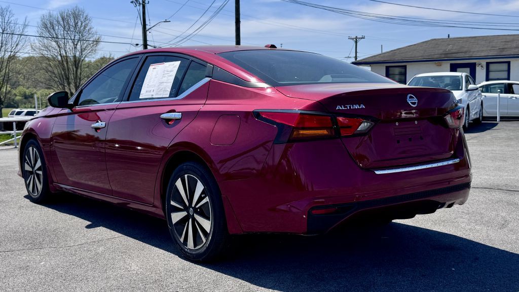 2021 Nissan Altima Image 5