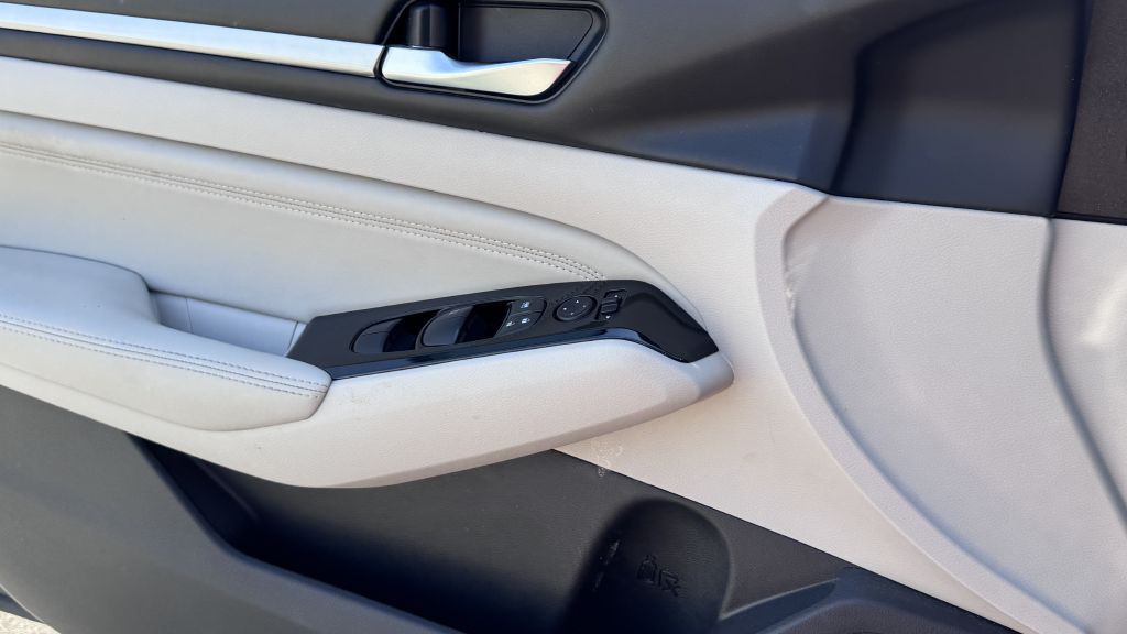 2021 Nissan Altima Image 13