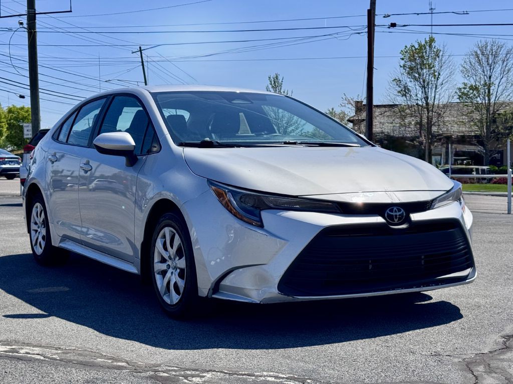 2024 Toyota Corolla Image 1