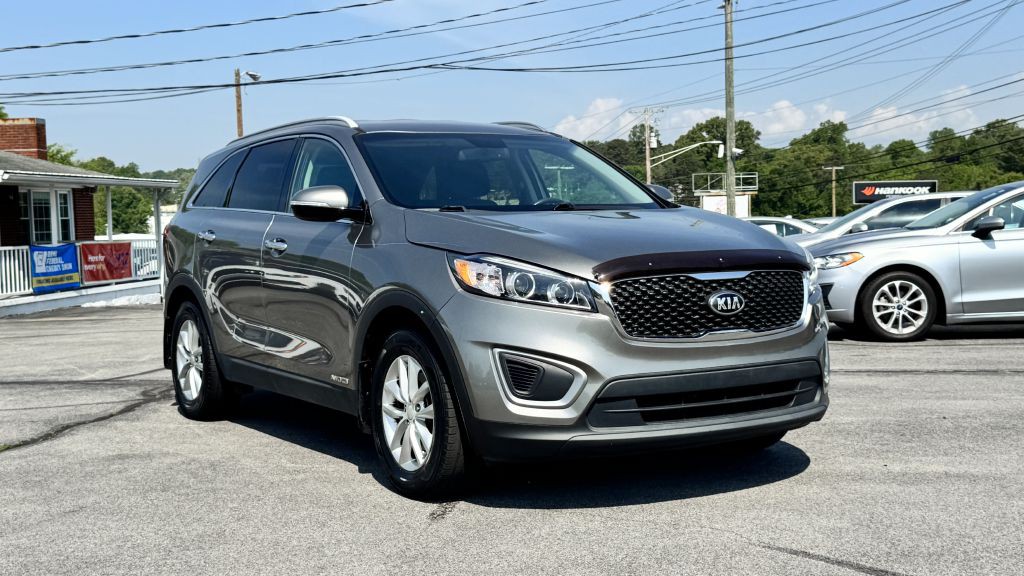 2016 Kia Sorento Image 1