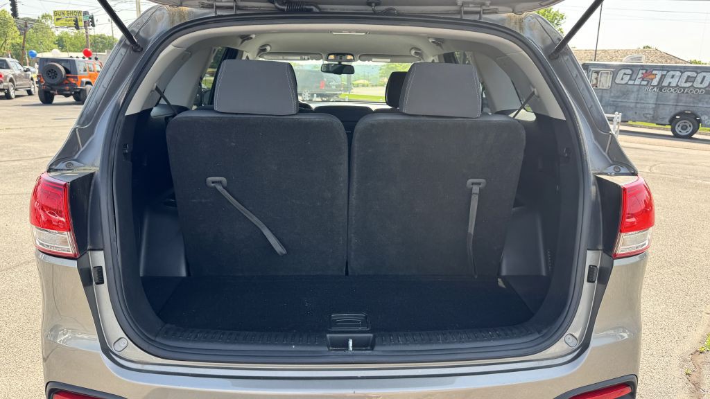 2016 Kia Sorento Image 9