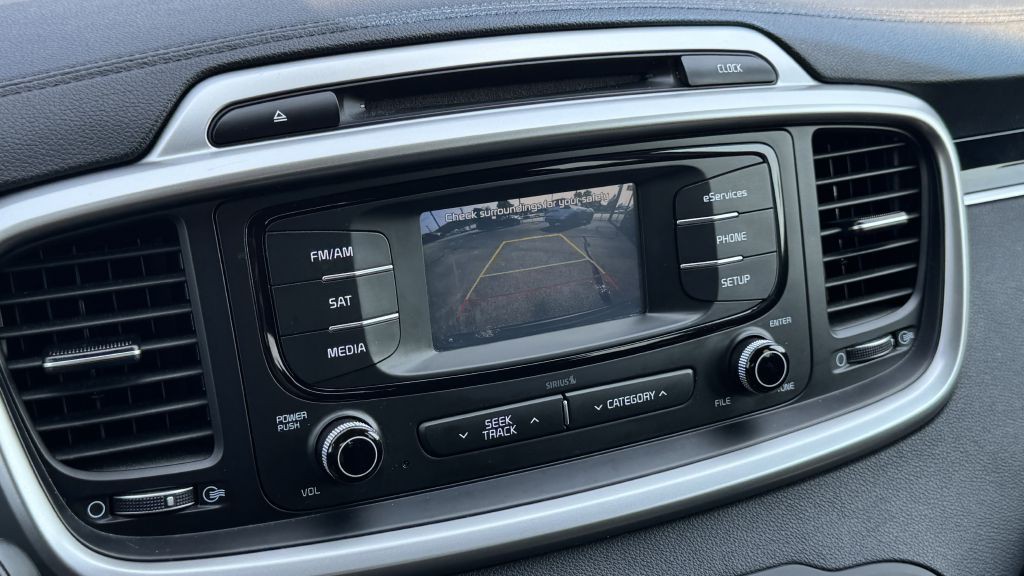 2016 Kia Sorento Image 13