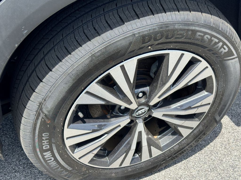 2023 Nissan Rogue Image 8