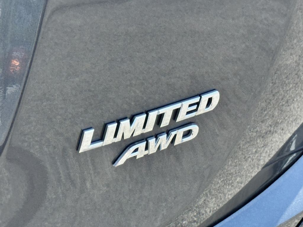 2017 Toyota Rav4 Image 5
