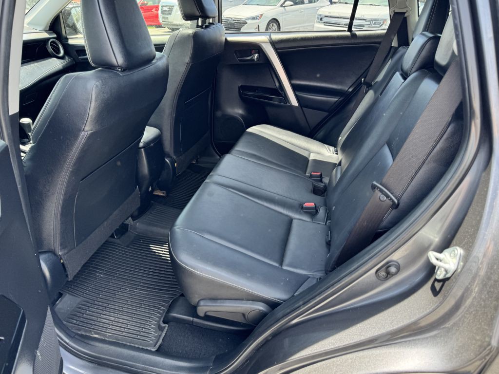 2017 Toyota Rav4 Image 13