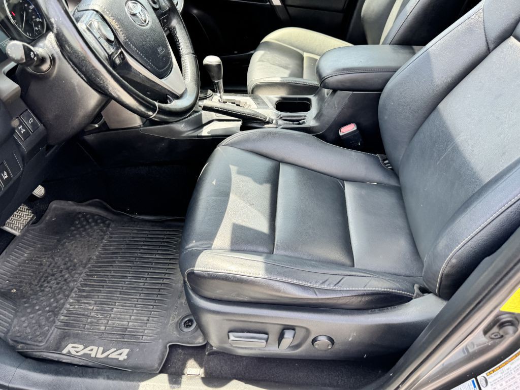 2017 Toyota Rav4 Image 14
