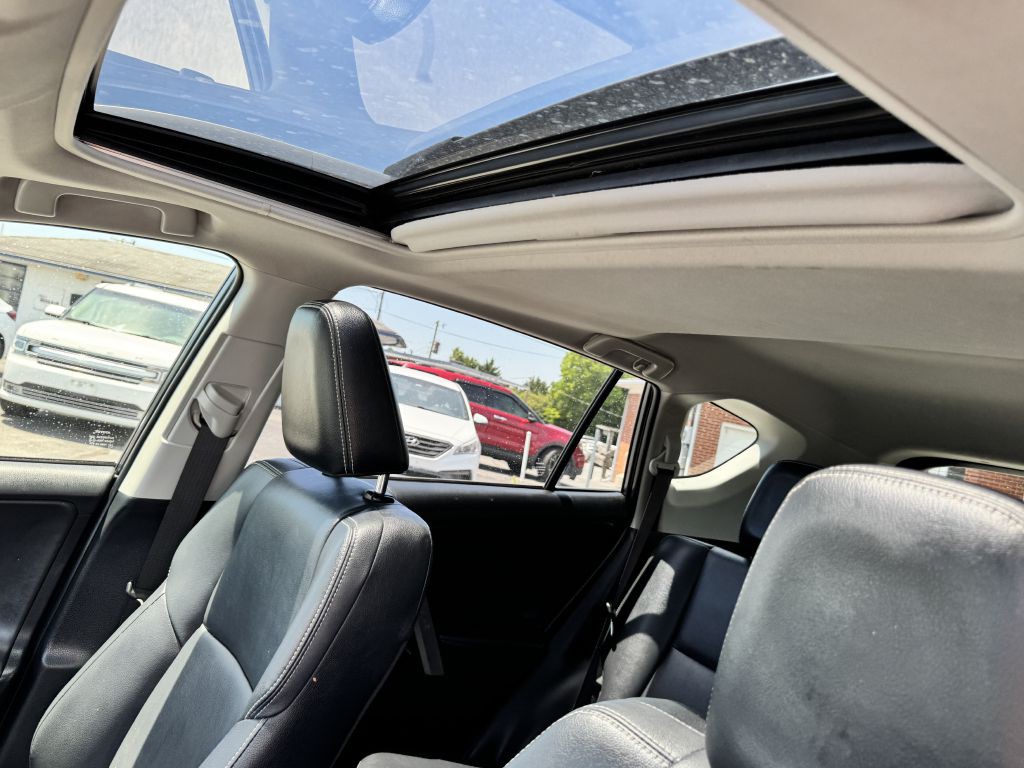 2017 Toyota Rav4 Image 15