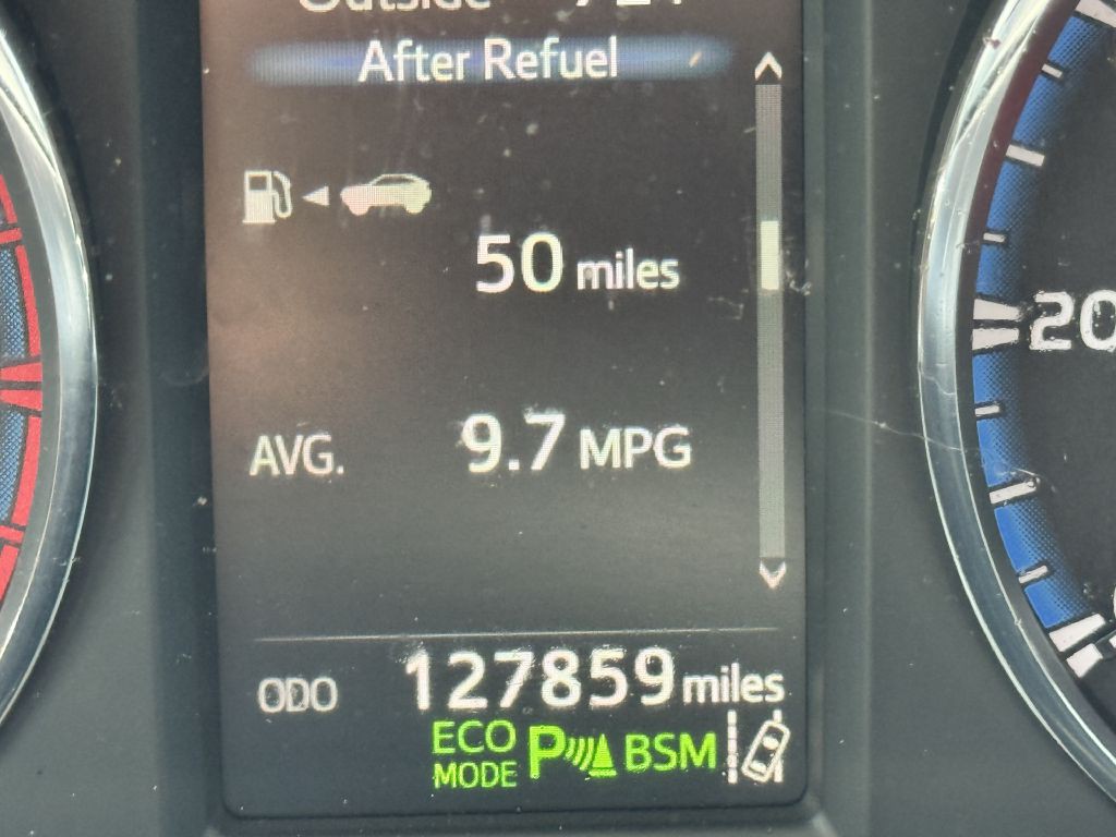 2017 Toyota Rav4 Image 18