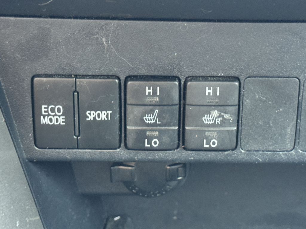 2017 Toyota Rav4 Image 23