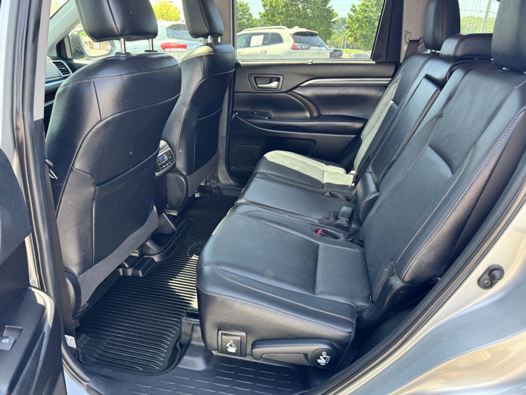 2019 Toyota Highlander Image 14