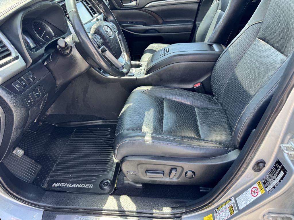 2019 Toyota Highlander Image 16
