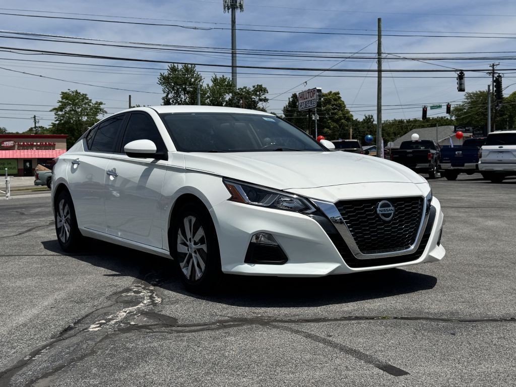 2020 Nissan Altima Image 1