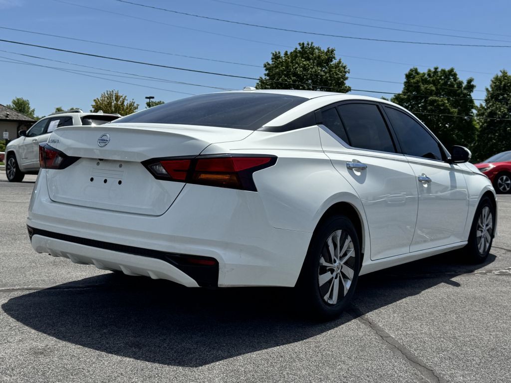 2020 Nissan Altima Image 3