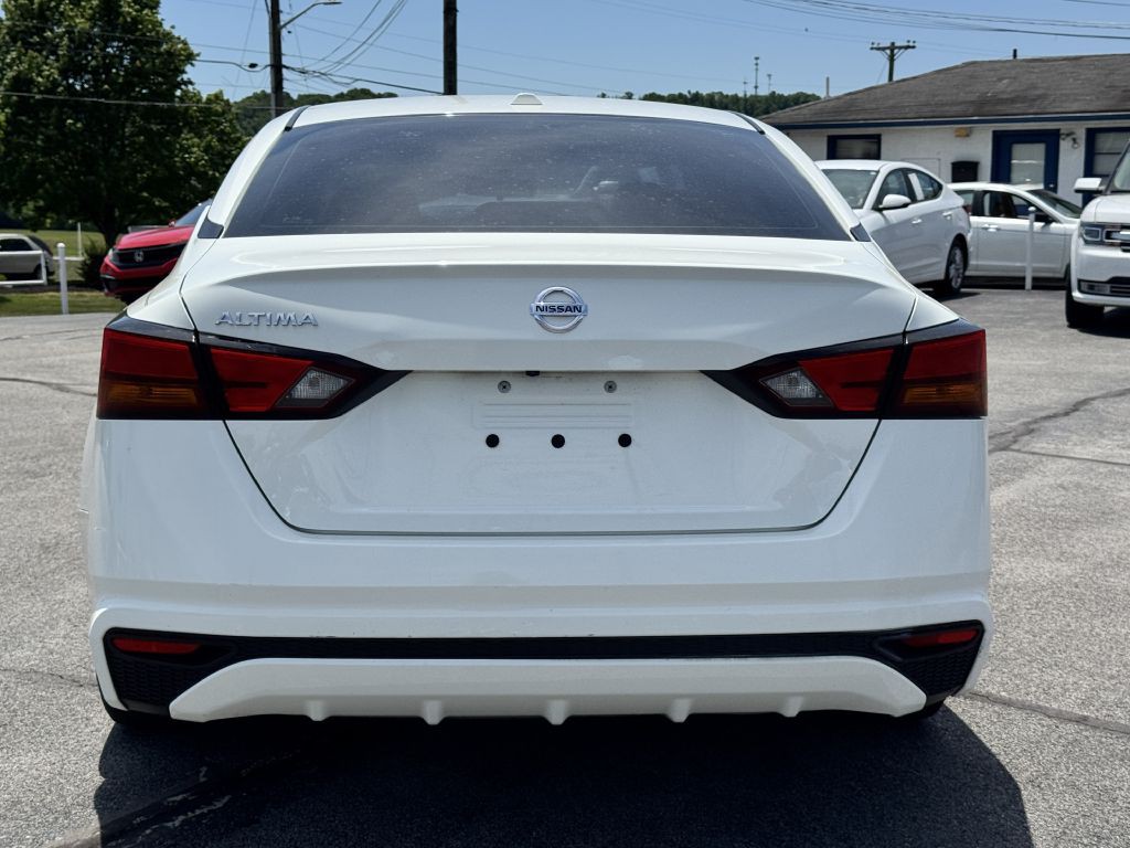 2020 Nissan Altima Image 4