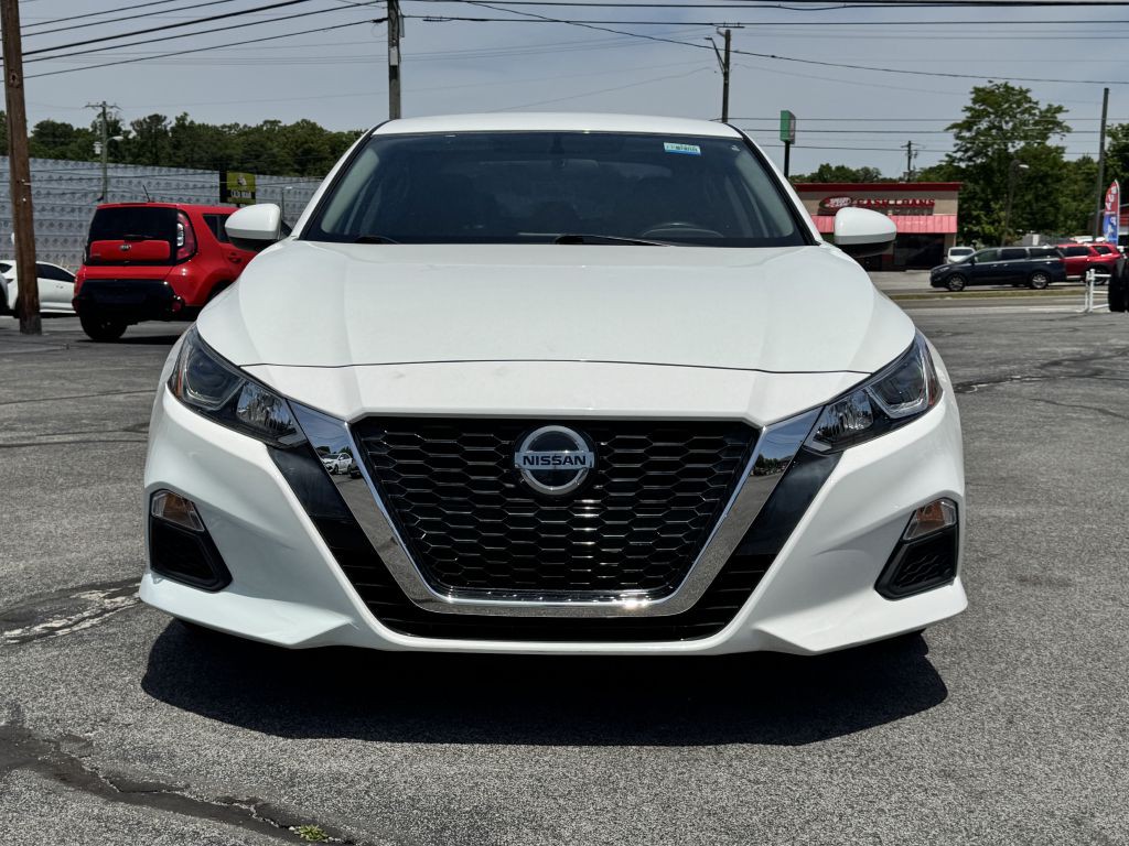 2020 Nissan Altima Image 8