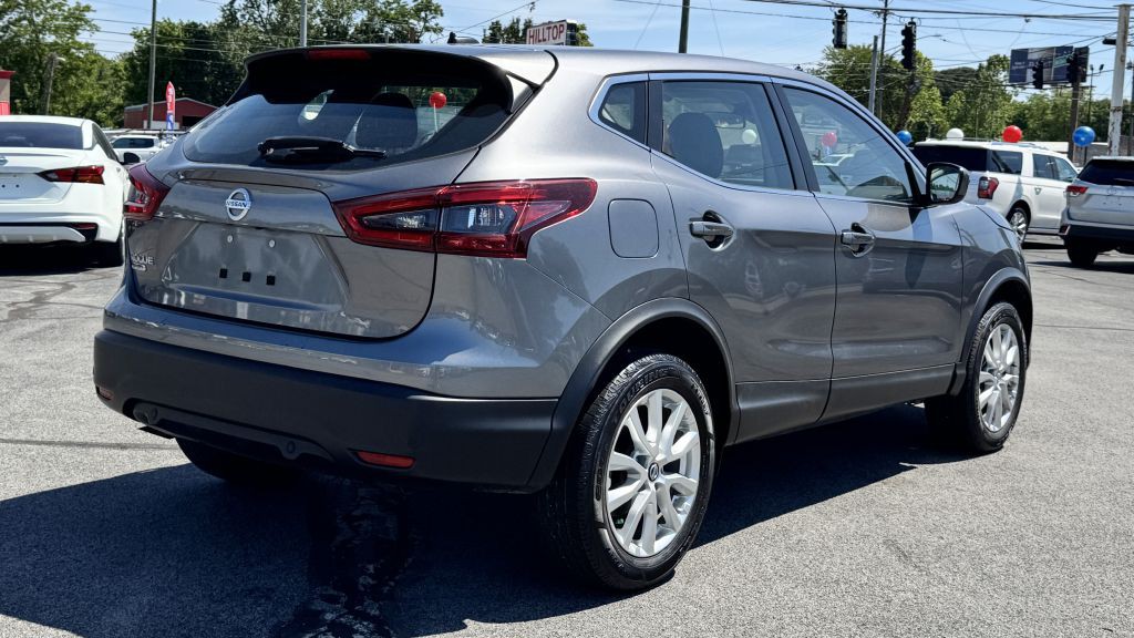 2022 Nissan Rogue Image 3