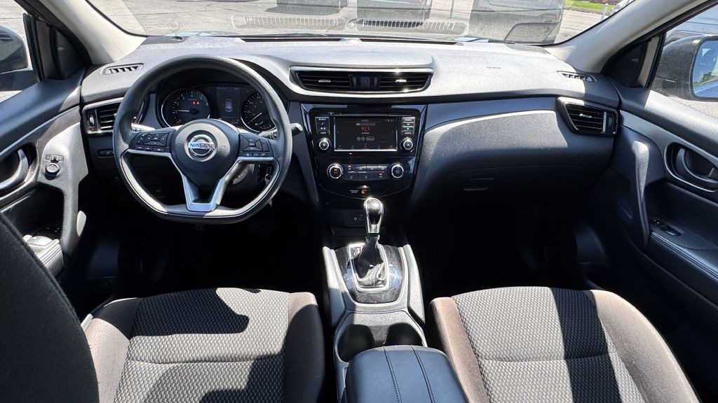 2022 Nissan Rogue Image 13