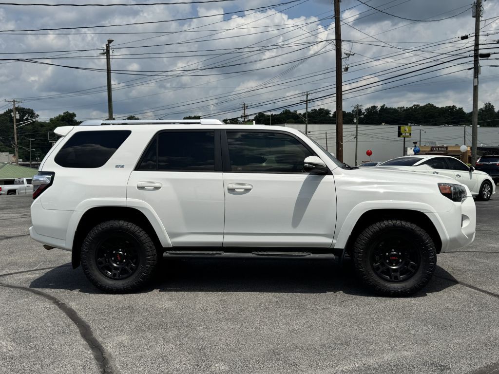 2018 Toyota 4Runner Image 10