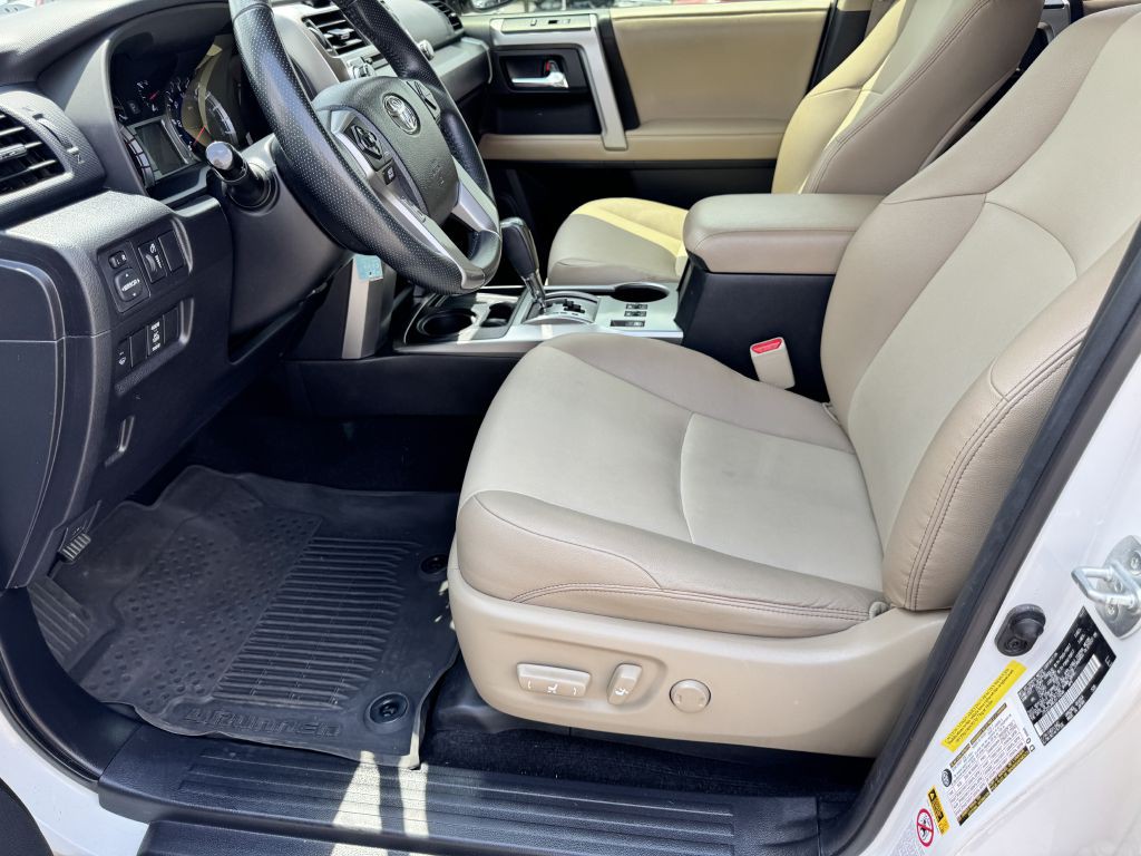 2018 Toyota 4Runner Image 18