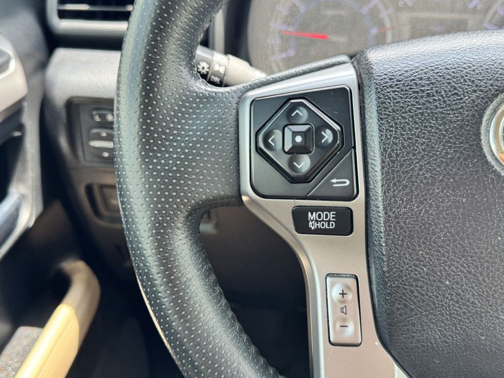 2018 Toyota 4Runner Image 23