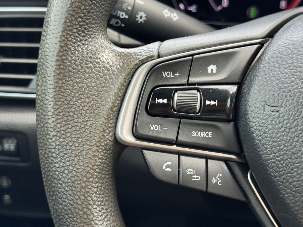 2019 Honda Accord Image 17