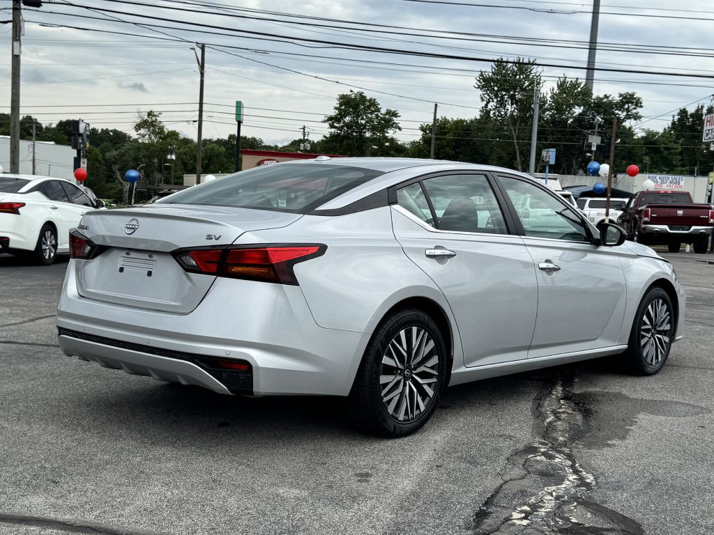 2024 Nissan Altima Image 7
