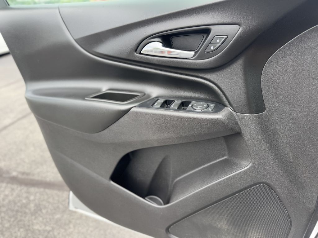 2019 Chevrolet Equinox Image 13