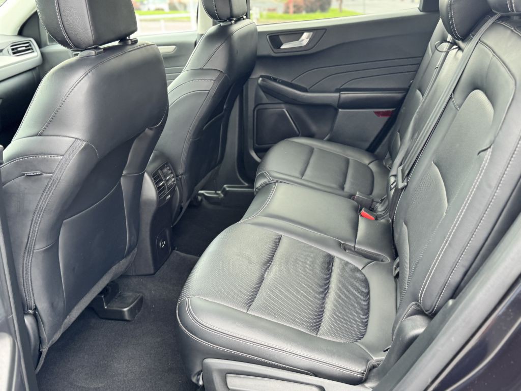 2021 Ford Escape Image 13