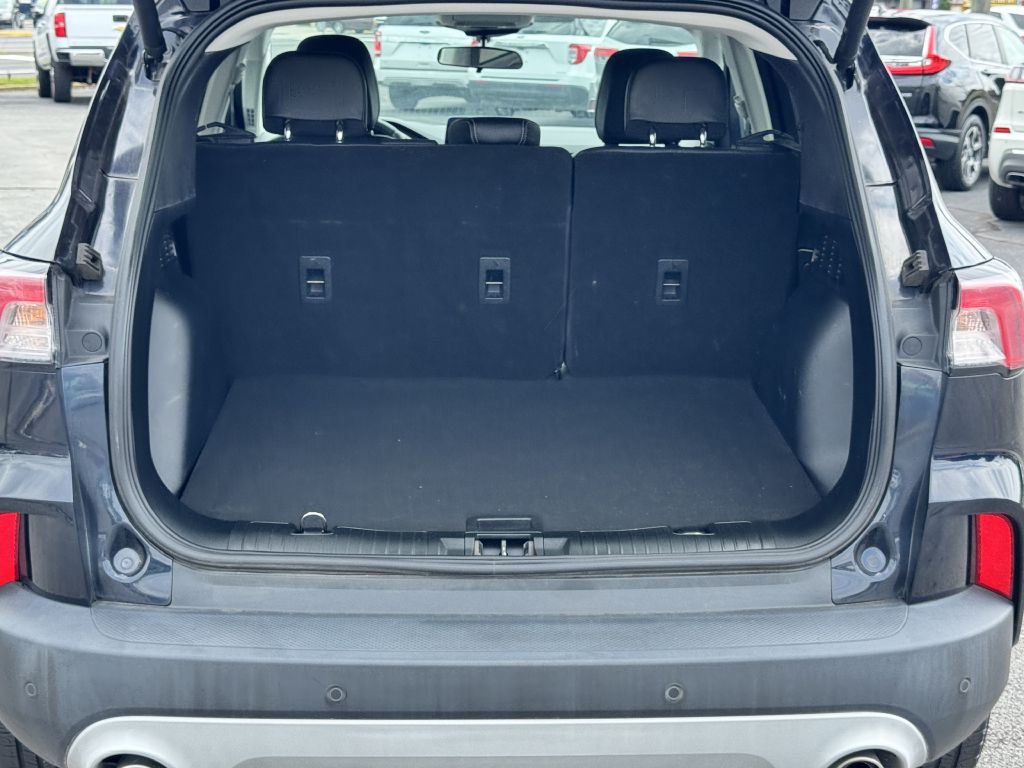 2021 Ford Escape Image 9