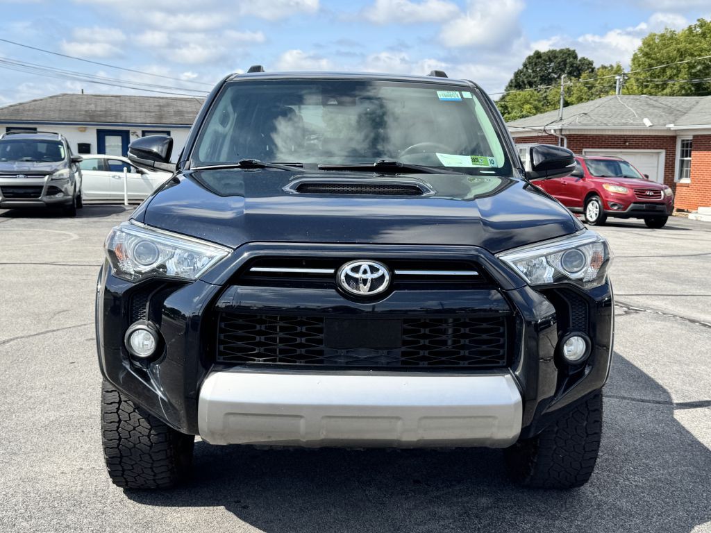2020 Toyota 4Runner Image 2