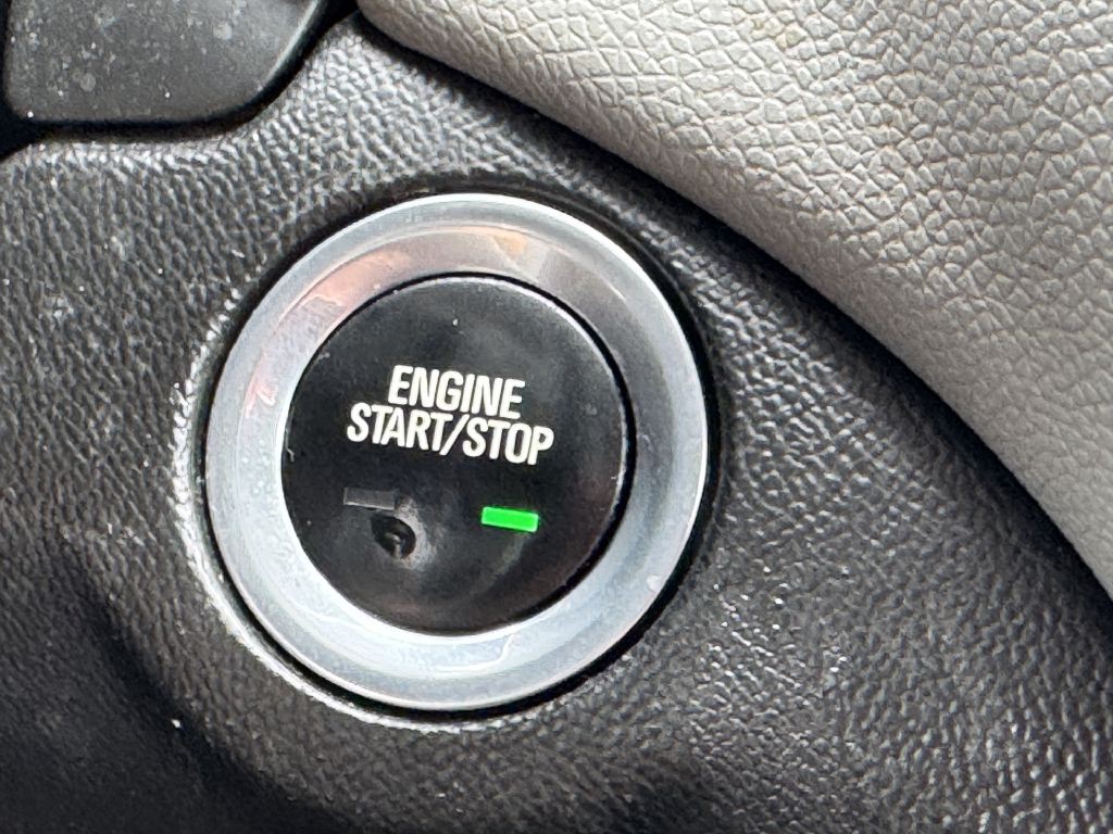 2020 Chevrolet Equinox Image 17