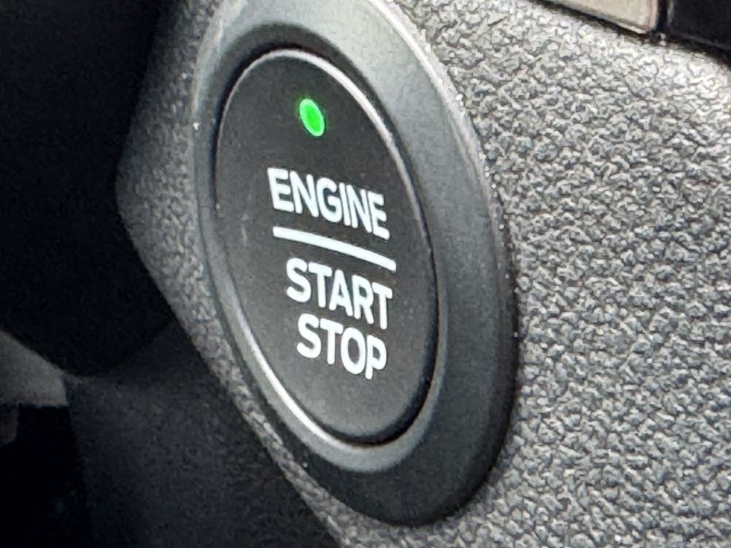 2020 Ford Escape Image 24