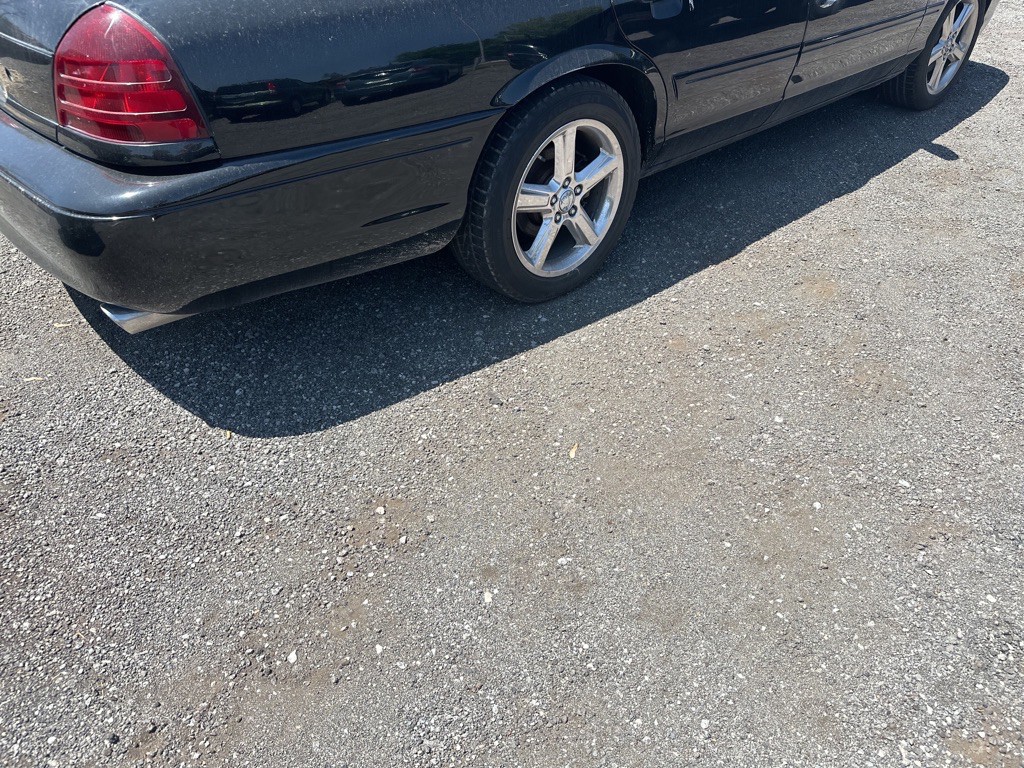 2003 Mercury Marauder Image 1