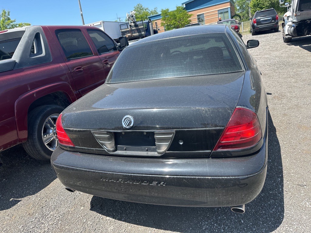 2003 Mercury Marauder Image 3