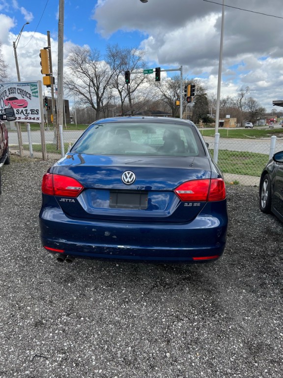 2013 Volkswagen Jetta Image 2