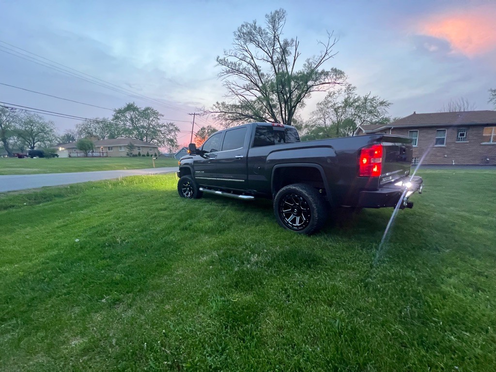 2016 GMC Sierra Image 3