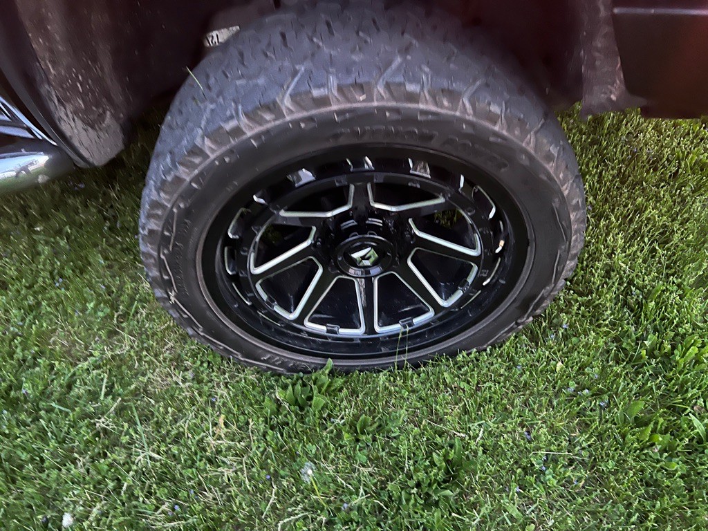 2016 GMC Sierra Image 21