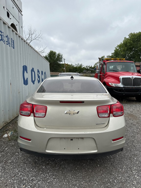 2013 Chevrolet Malibu Image 3