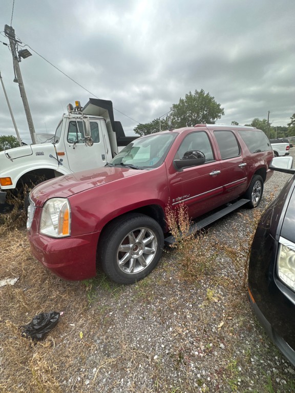 2008 GMC Yukon Image 3