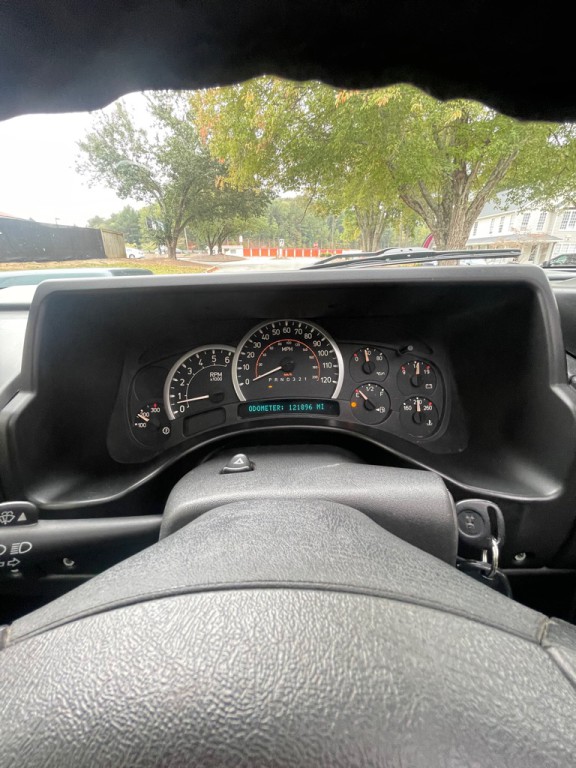 2006 HUMMER H2 Image 23