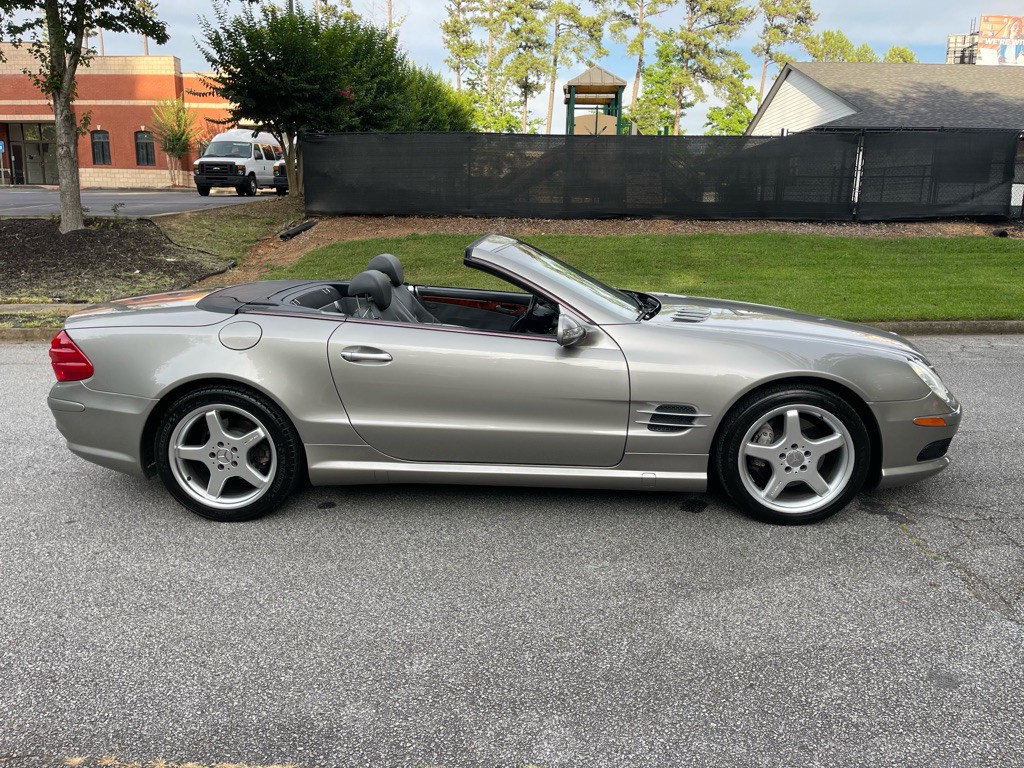 2003 Mercedes-Benz SL-Class Image 2