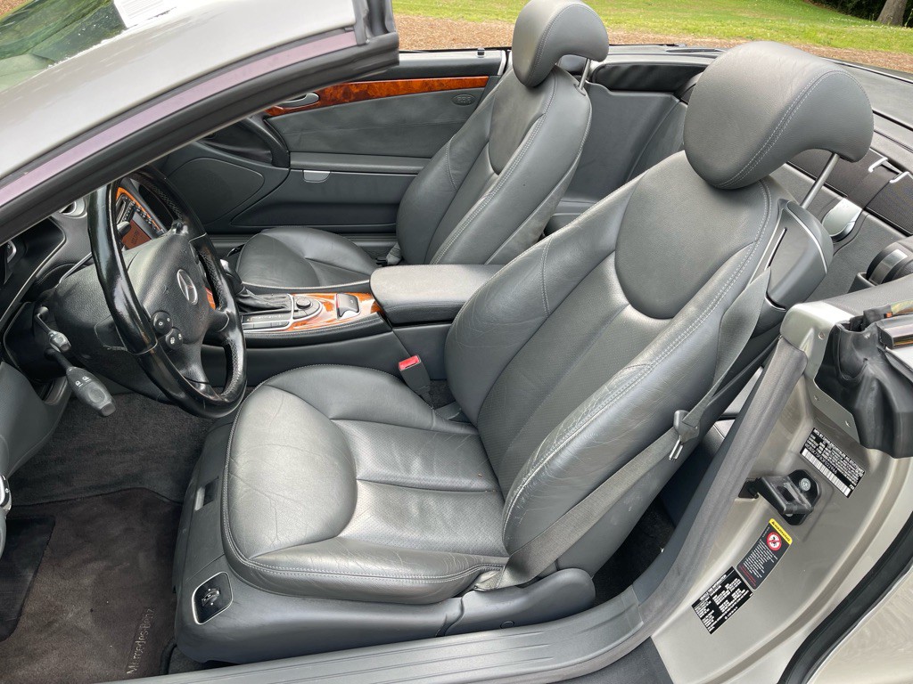 2003 Mercedes-Benz SL-Class Image 19