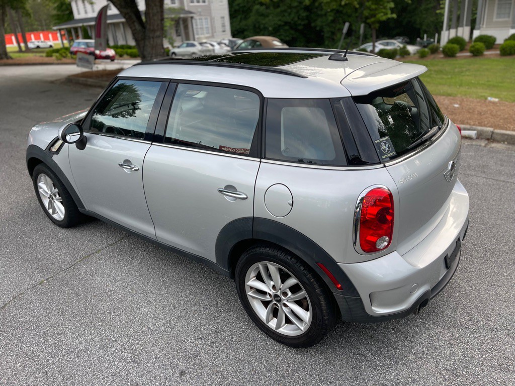 2012 MINI Countryman Image 6
