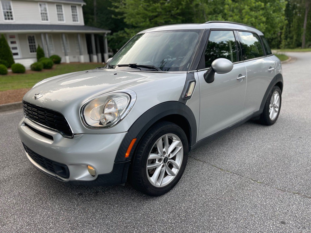 2012 MINI Countryman Image 8