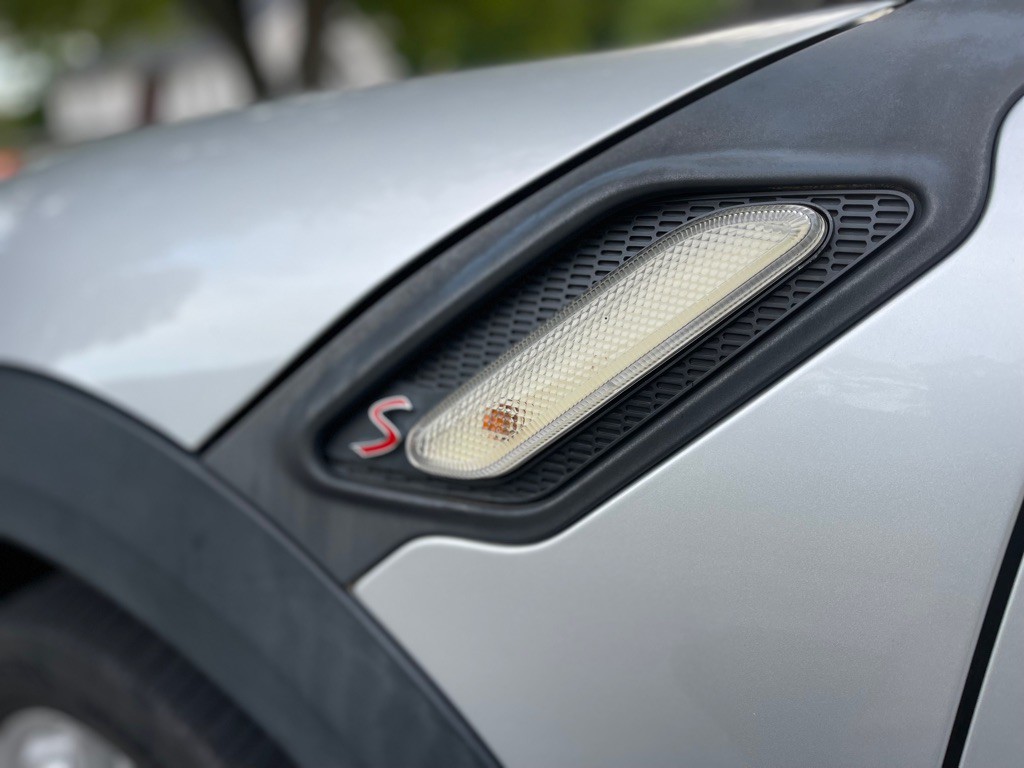 2012 MINI Countryman Image 11